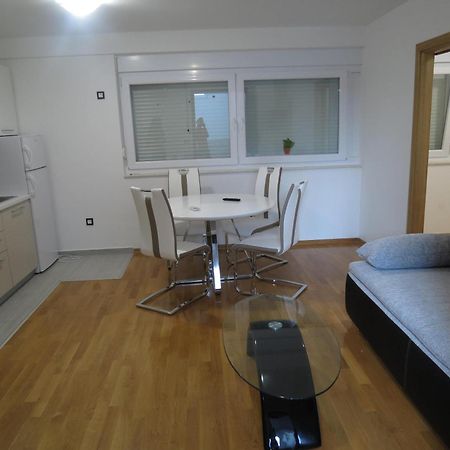 Apartments Nika Sukošan Esterno foto