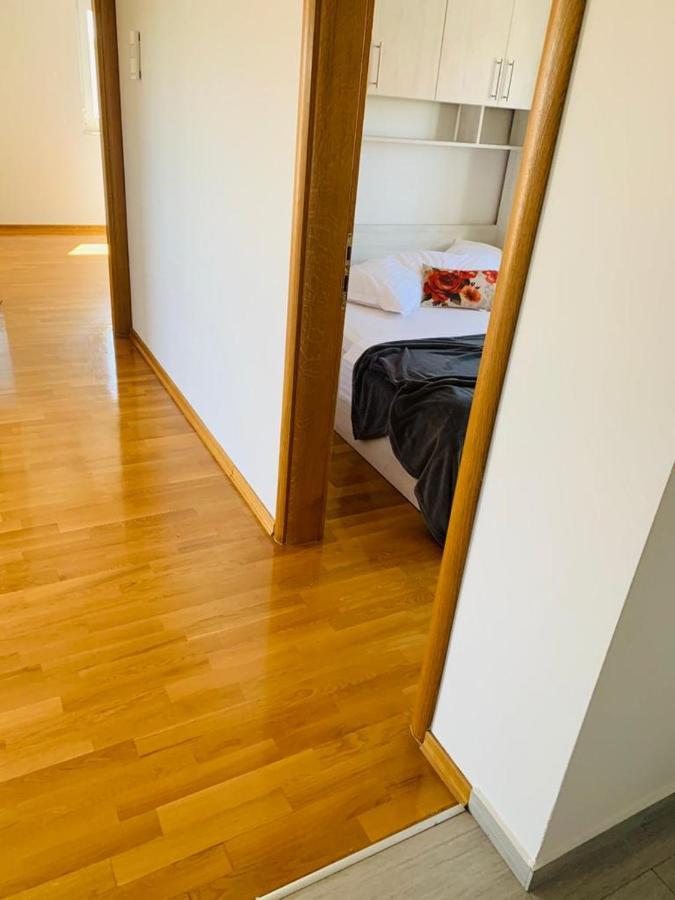 Apartments Nika Sukošan Esterno foto