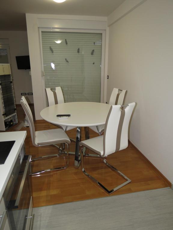 Apartments Nika Sukošan Esterno foto
