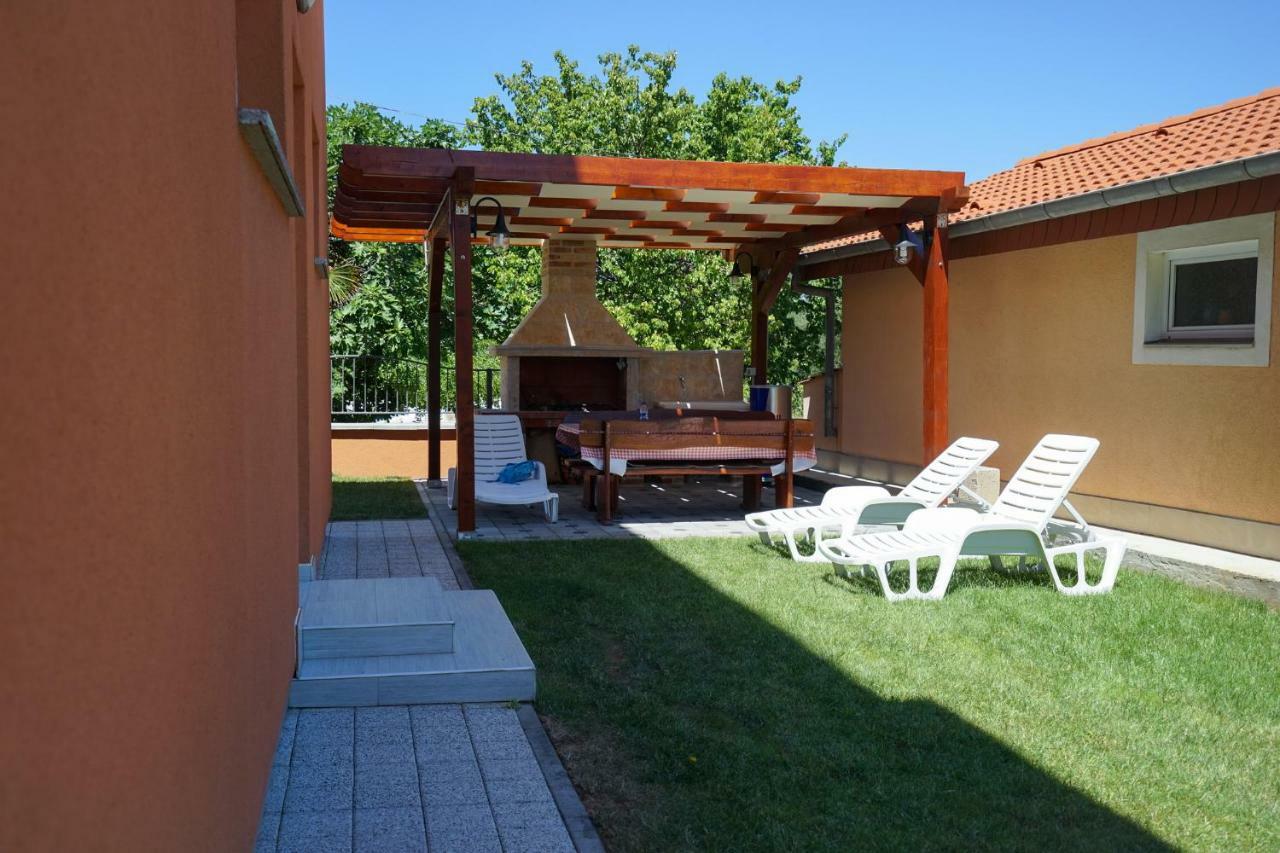 Apartments Nika Sukošan Esterno foto