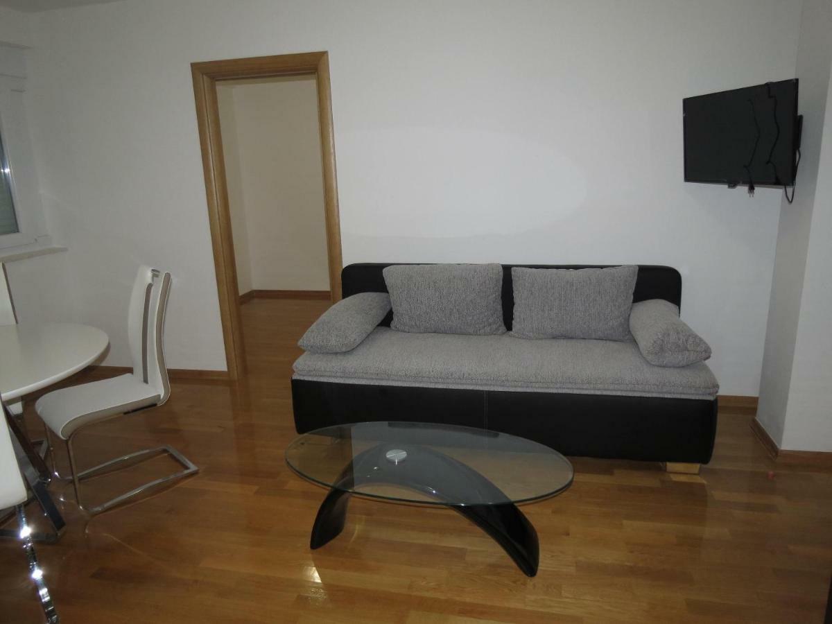 Apartments Nika Sukošan Esterno foto